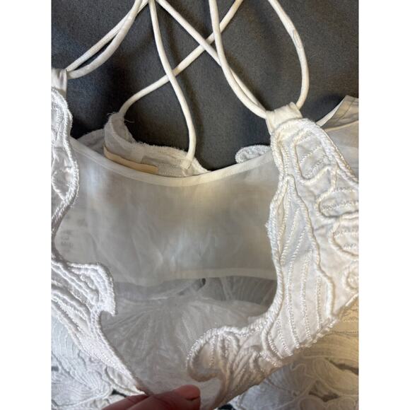 NWT H&M White Summer Top Floral Embroidered Criss Cross Back Thin M - Picture 9 of 10